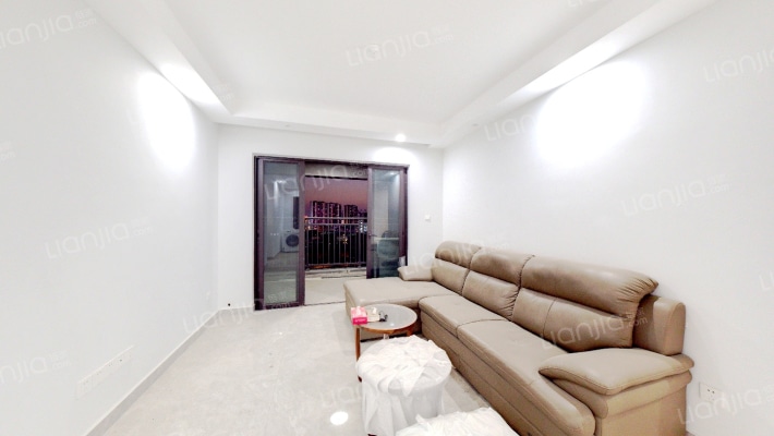 卓越蔚蓝松湖二手房实景图