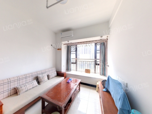 整租·绿地缤纷城 1室1厅 南