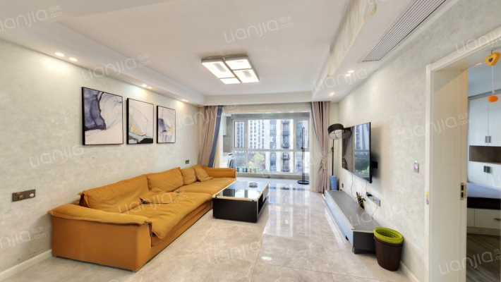 天鹅湖畔一期二手房实景图