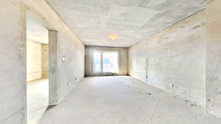 保利拉菲公馆A区二手房实景图