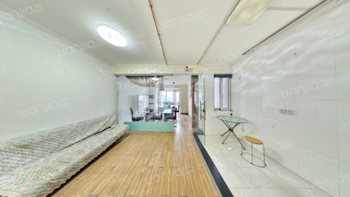 百通公寓二手房实景图