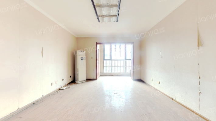 雅荷春天二手房实景图