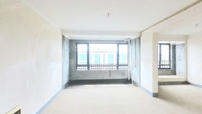 金地融信悦江府二手房实景图