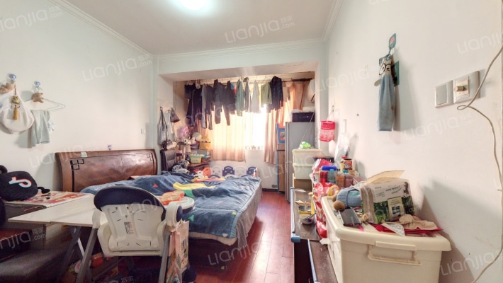 鞍山六村二手房实景图