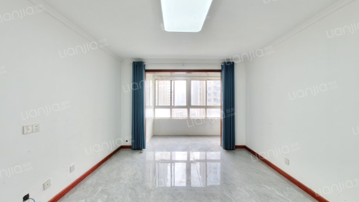 新欣城二手房实景图