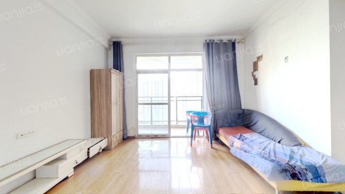 江腾苑C区二手房实景图