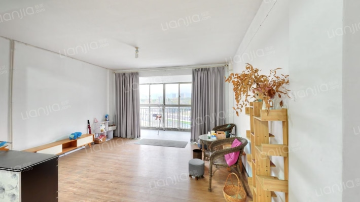 绿都小区二手房实景图