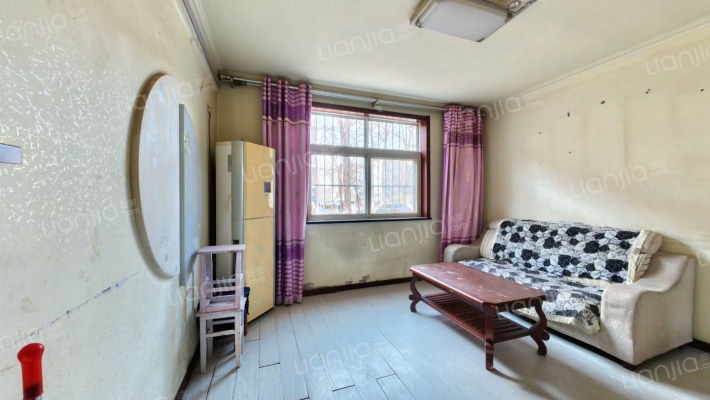 采四小区二手房实景图