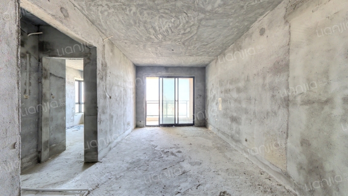 云海花都二手房实景图