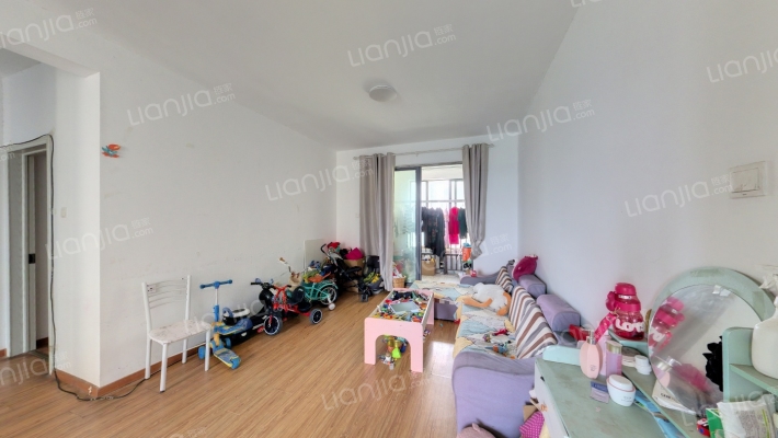 宝能城三期二手房实景图