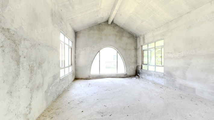 红莲湖高尔夫国际社区二手房实景图