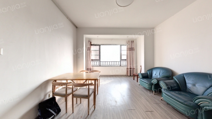 伊顿蓝庭二手房实景图