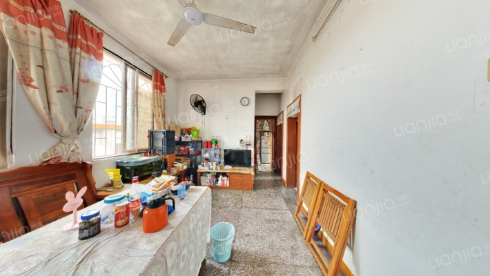 石化生活区二手房实景图