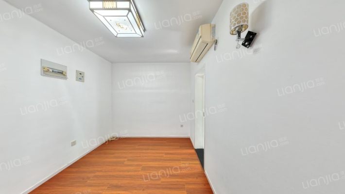 小河佳苑二手房实景图