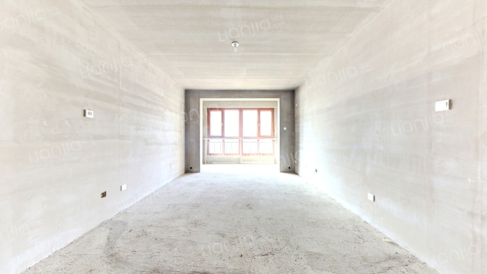 北京发展房主诚意出售，地段好。-客厅