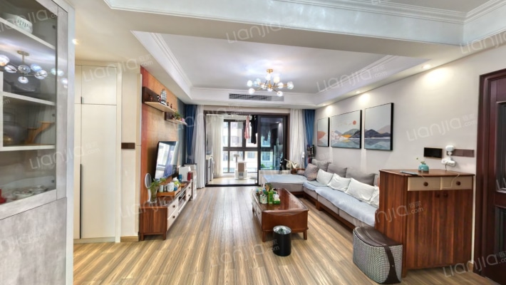 宝旭观邸二手房实景图