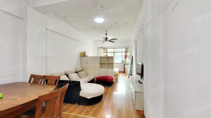 万兴社区二手房实景图