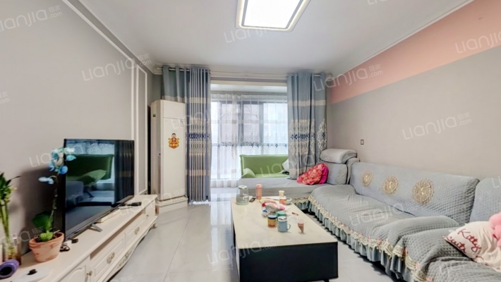 普罗旺斯二手房实景图