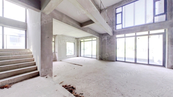 颐和高尔夫庄园二手房实景图