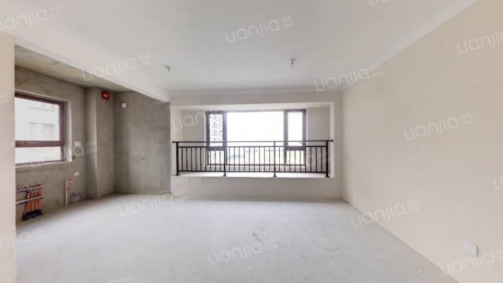 中铁逸都D区二手房实景图