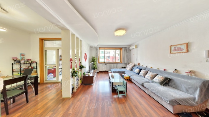 卧龙花园二区二手房实景图