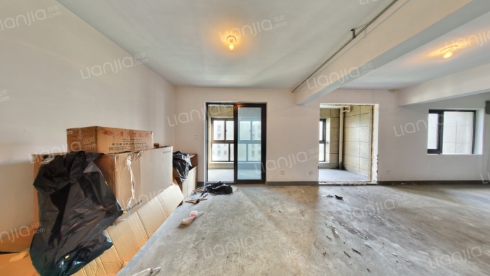 东新府二手房实景图