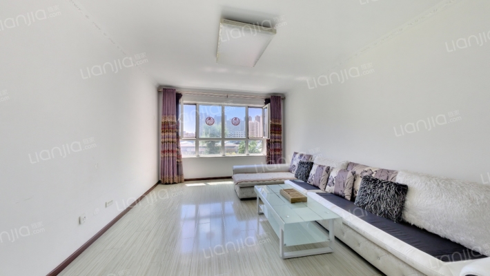 沈铁新苑东区二手房实景图