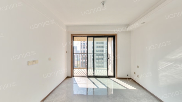 卓越华禧铭苑东区二手房实景图