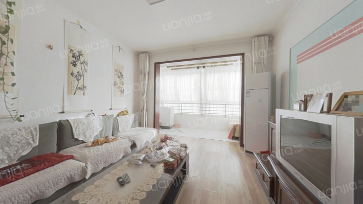 新方新怡园CD区二手房实景图