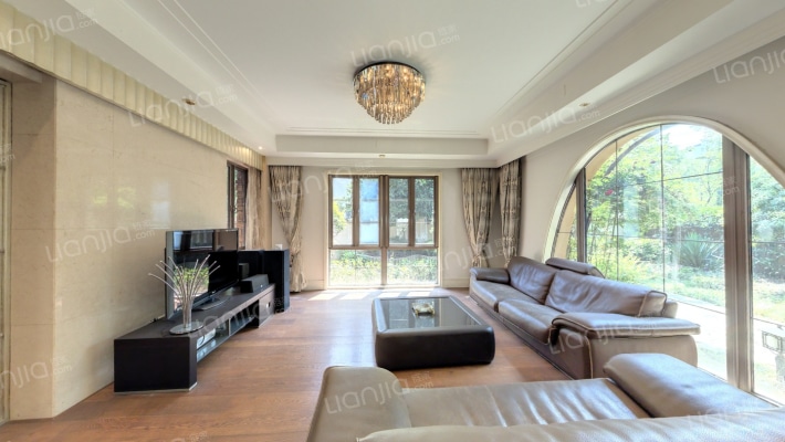 玛斯兰德红木林街区二手房实景图