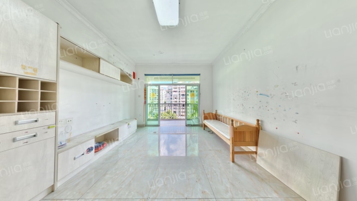 海文花园二手房实景图