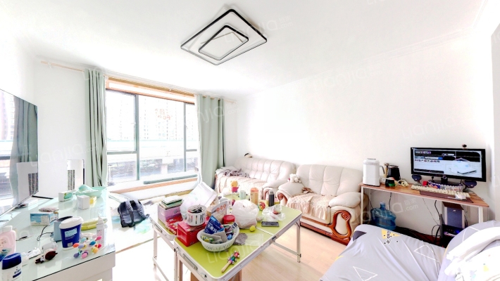 青年公寓二手房实景图