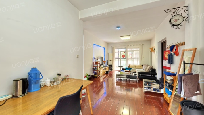 现代森林小镇二手房实景图