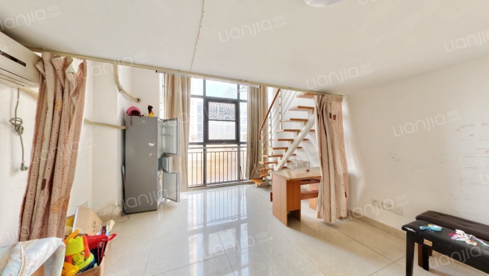 喜临门商业广场二手房实景图