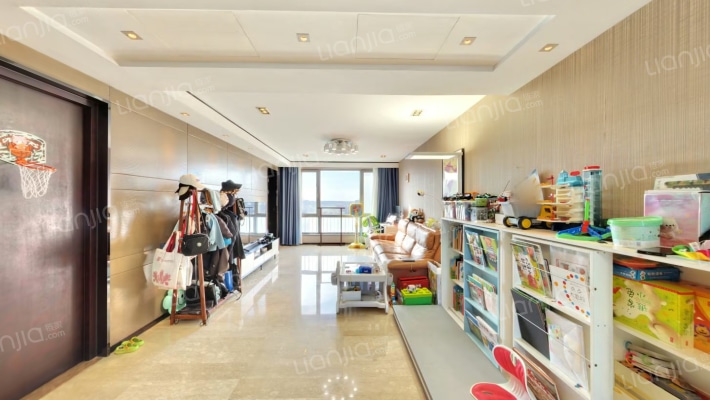 万科蓝山二手房实景图