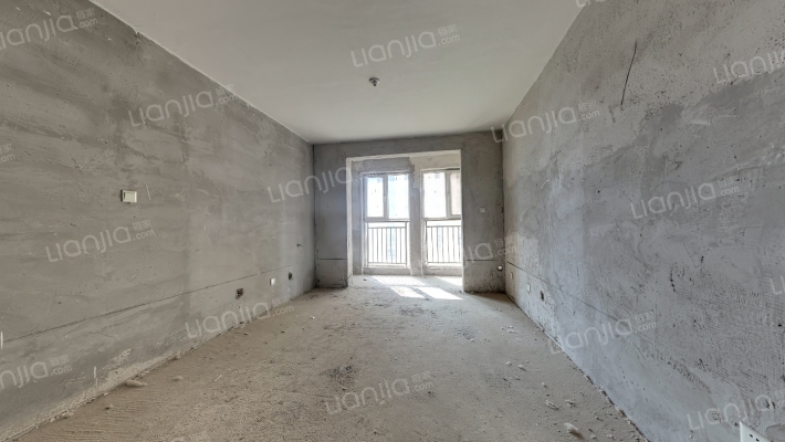 天泰绿城二手房实景图