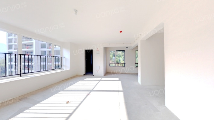 九龙仓雍景山二手房实景图