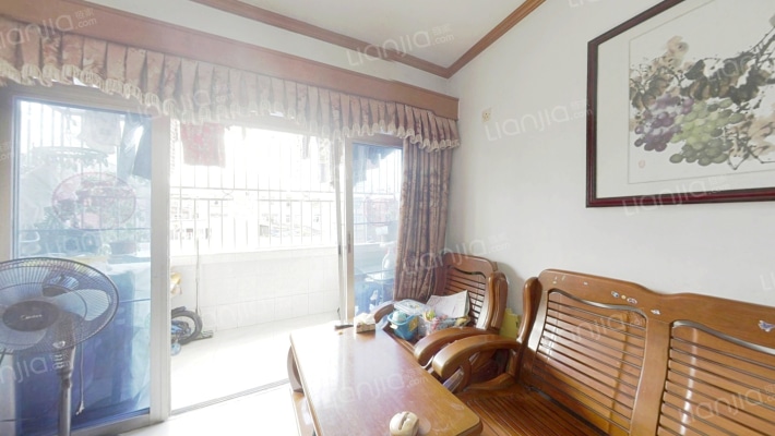 翠海新居二手房实景图