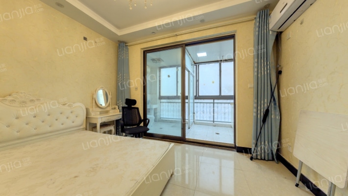 荣信虹桥世嘉二手房实景图