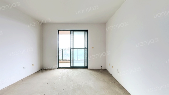 外滩俪水湾二手房实景图