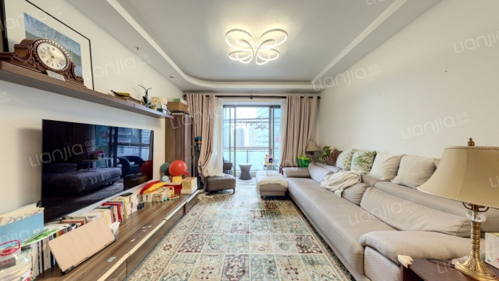 卓悦居三期二手房实景图