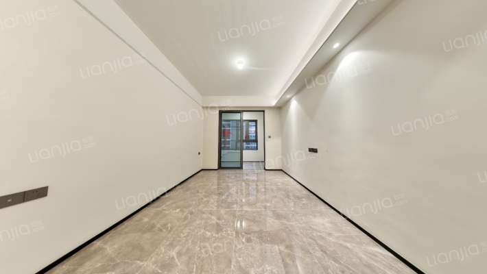 保利和悦云锦二期二手房实景图