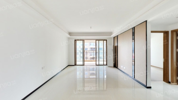 龙光玖珑湖二期二手房实景图