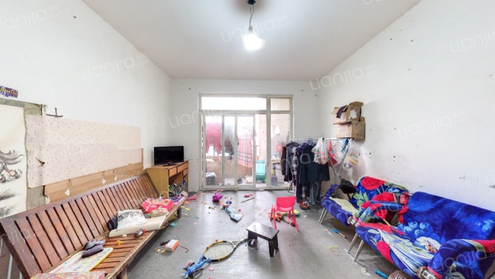 成铁安靖花园二手房实景图