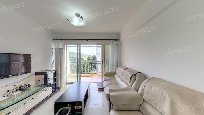 新世界鹿茵翠地二手房实景图