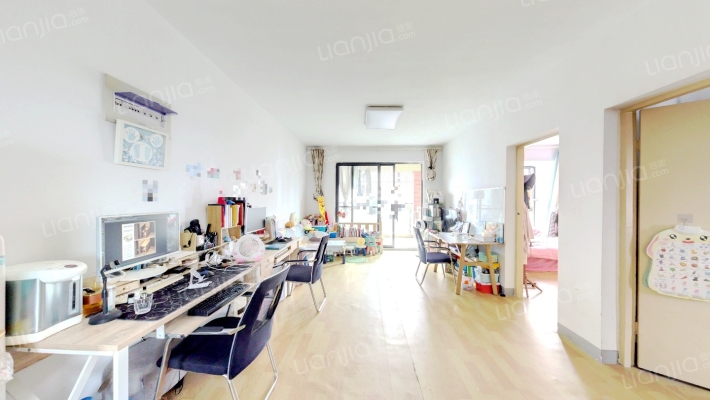 四里河畔B区二手房实景图