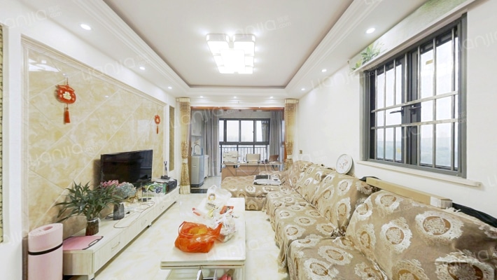 汉港凯旋城二手房实景图