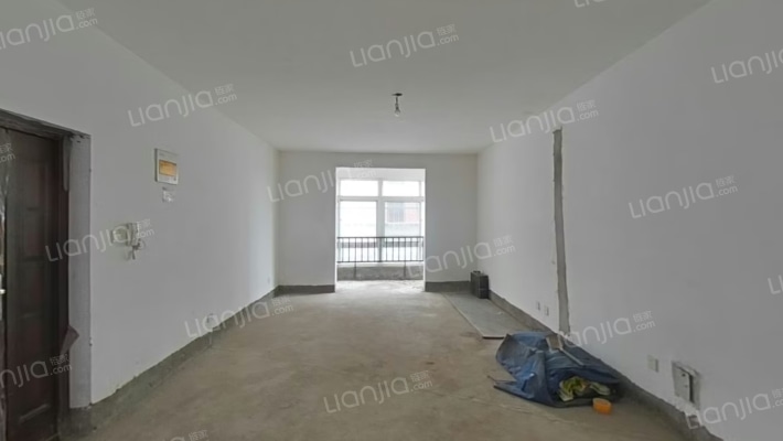 皓兴平安佳苑二手房实景图