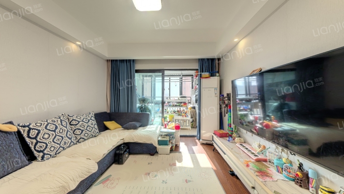 蓝天星港二手房实景图