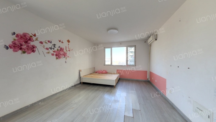 盛海华庭 二手房实景图